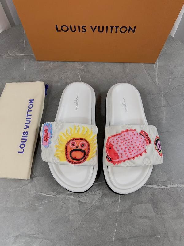 LV Men's Slippers 384